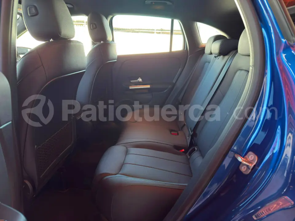 Foto 16 de Mercedes Benz GLA 250
