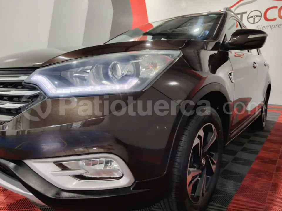 Foto 6 de DongFeng AX7