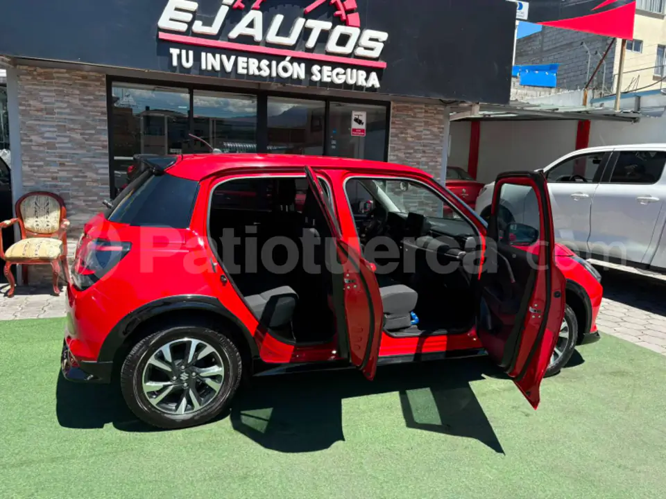 Foto 7 de Suzuki Swift GLX