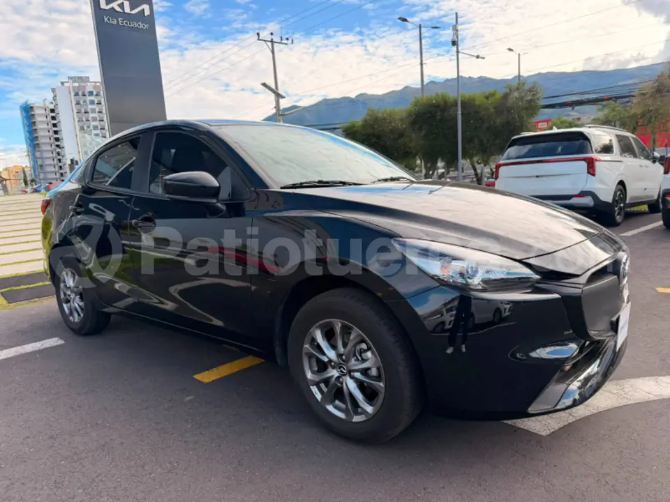 Foto 3 de Mazda 2