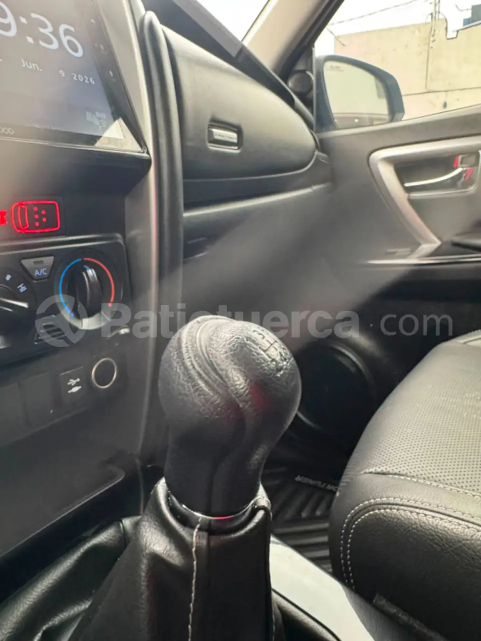 Foto 13 de Toyota New Fortuner