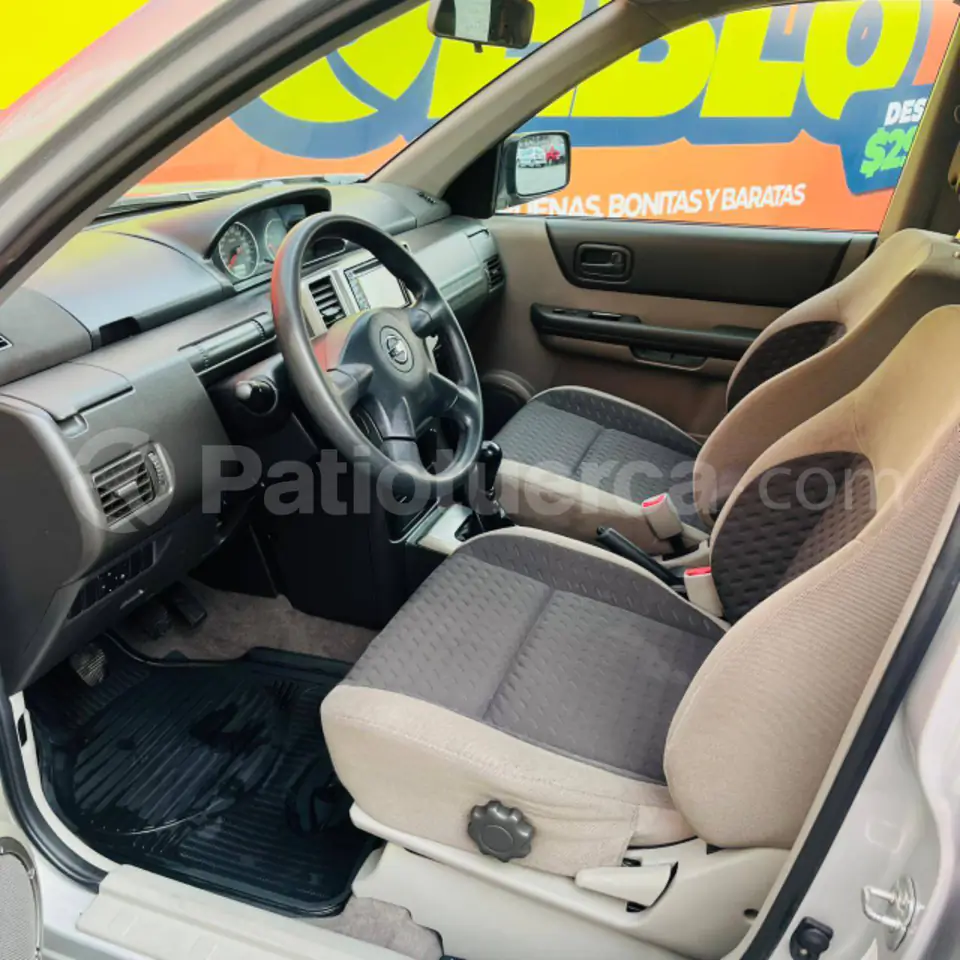 Foto 7 de Nissan XTRAIL 2 ROW
