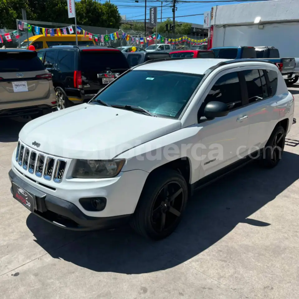 Foto 1 de Jeep Compass Sport