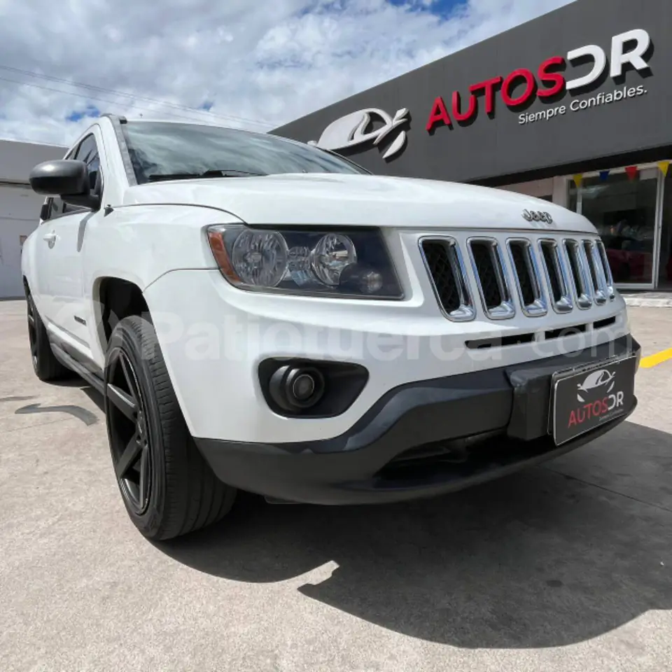 Foto 16 de Jeep Compass Sport