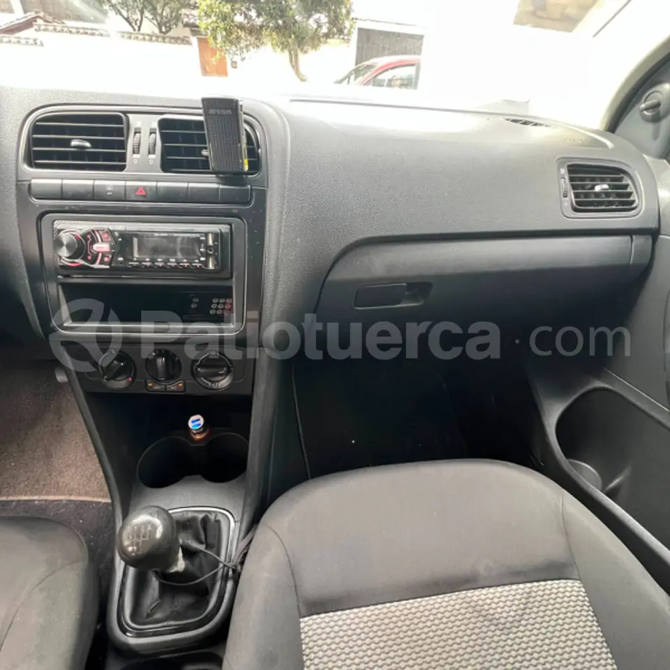 Foto 4 de Volkswagen POLO CONFORTLINE