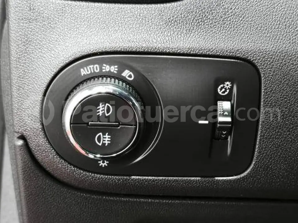 Foto 13 de Opel Crossl x innov