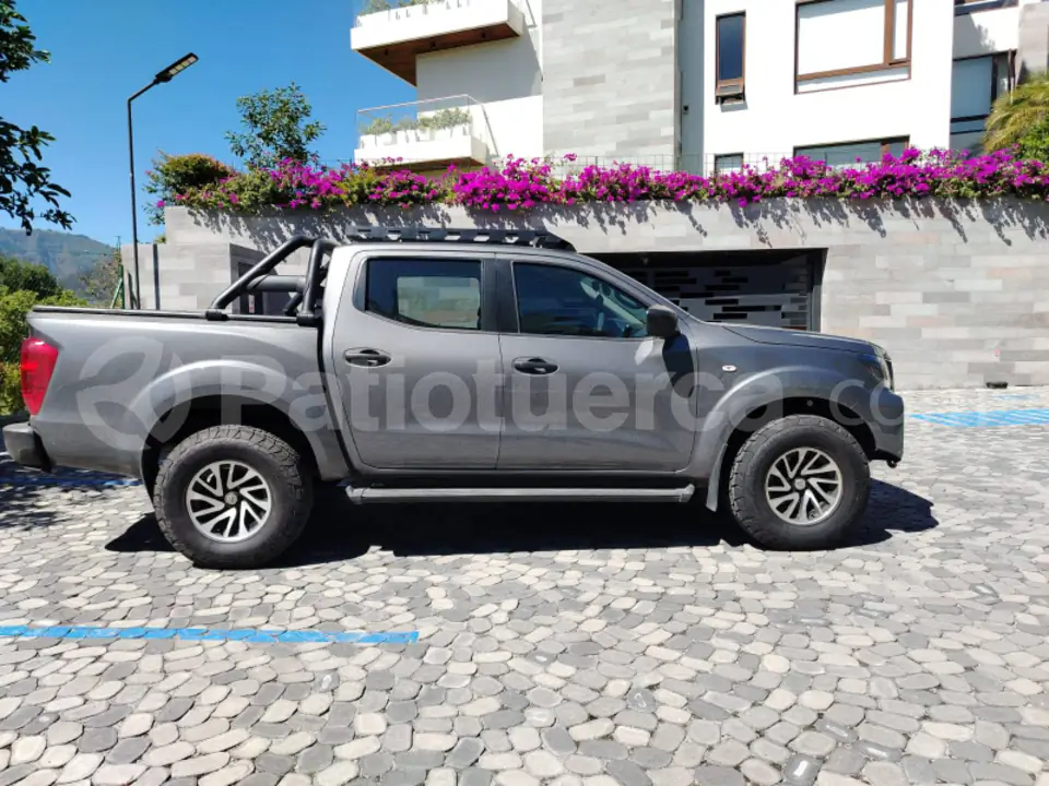 Foto 5 de Nissan Frontier SE