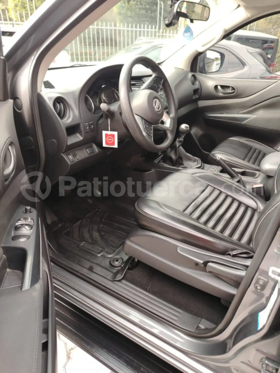 Foto 9 de Nissan Frontier SE