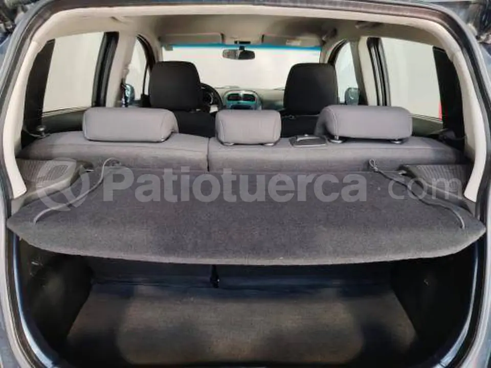 Foto 18 de Chevrolet Spark GT