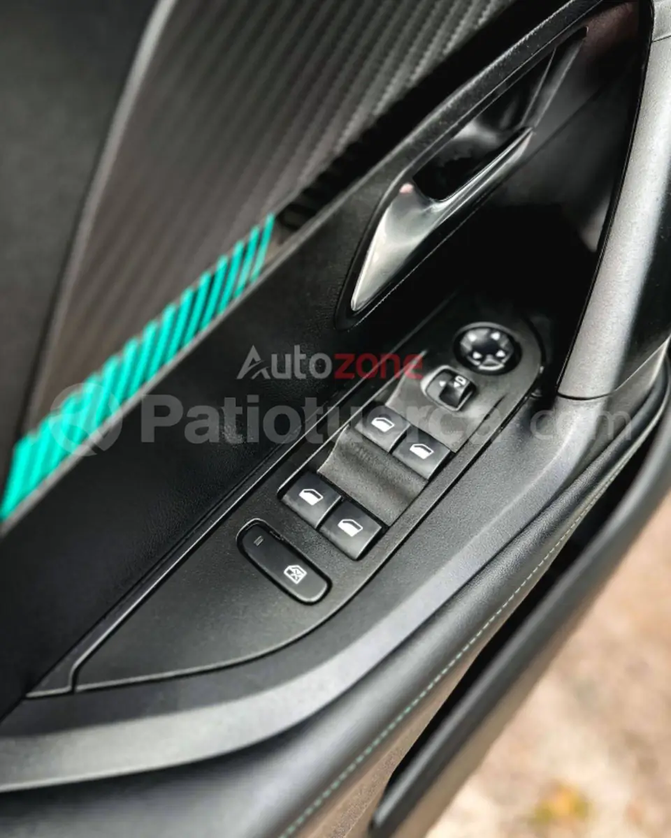 Foto 7 de Peugeot 2008 GT