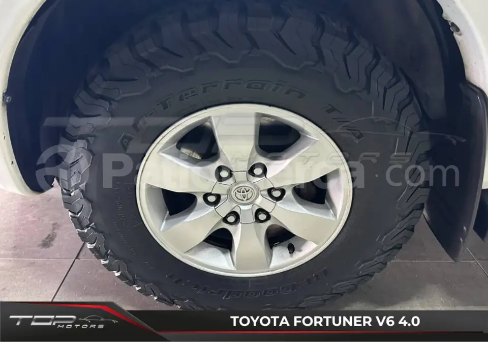 Foto 24 de Toyota Fortuner 4.0