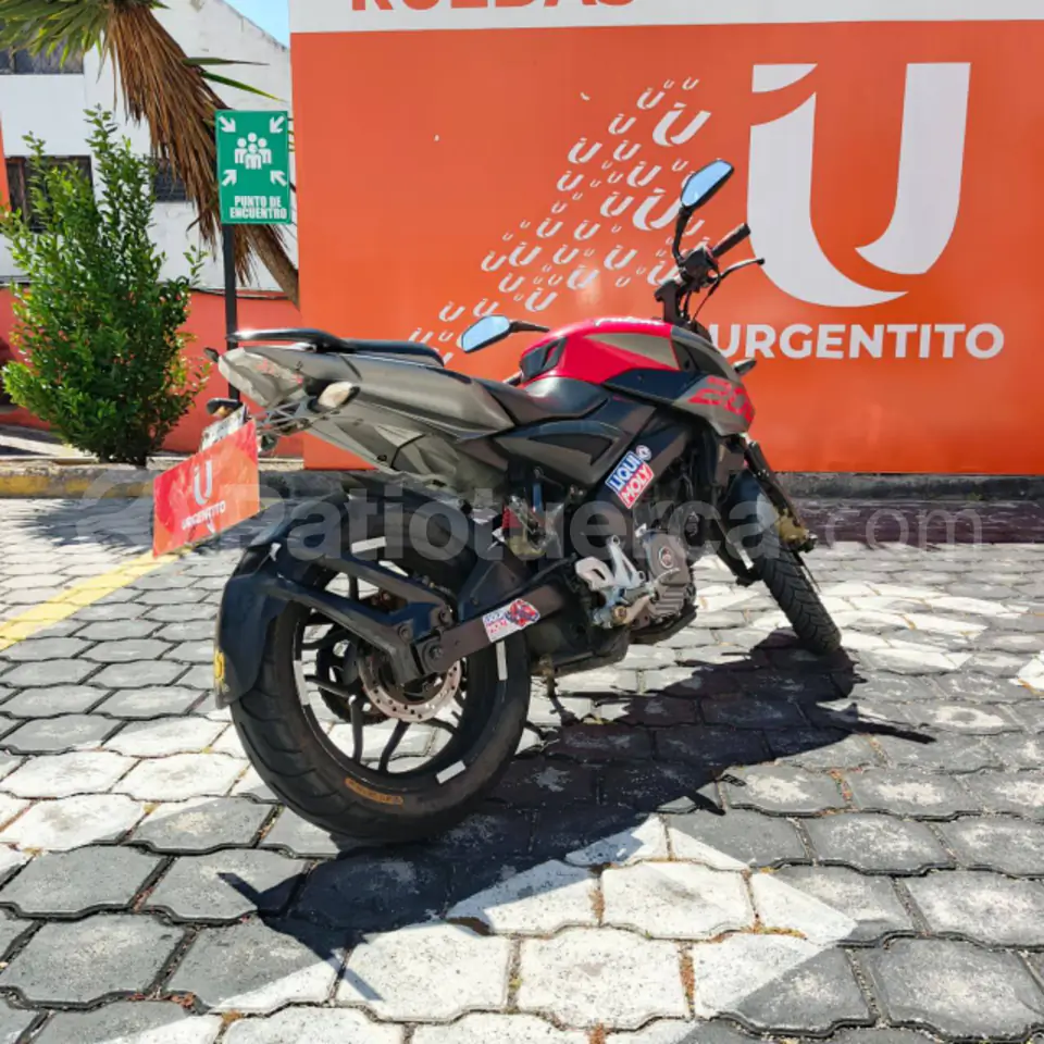 Foto 5 de Bajaj Pulsar 200NS