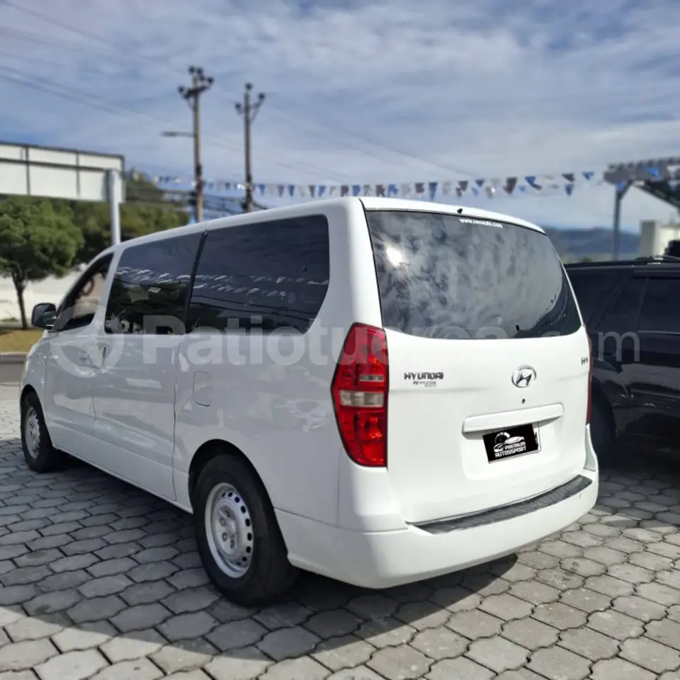 Foto 8 de Hyundai H1 12 pasajeros