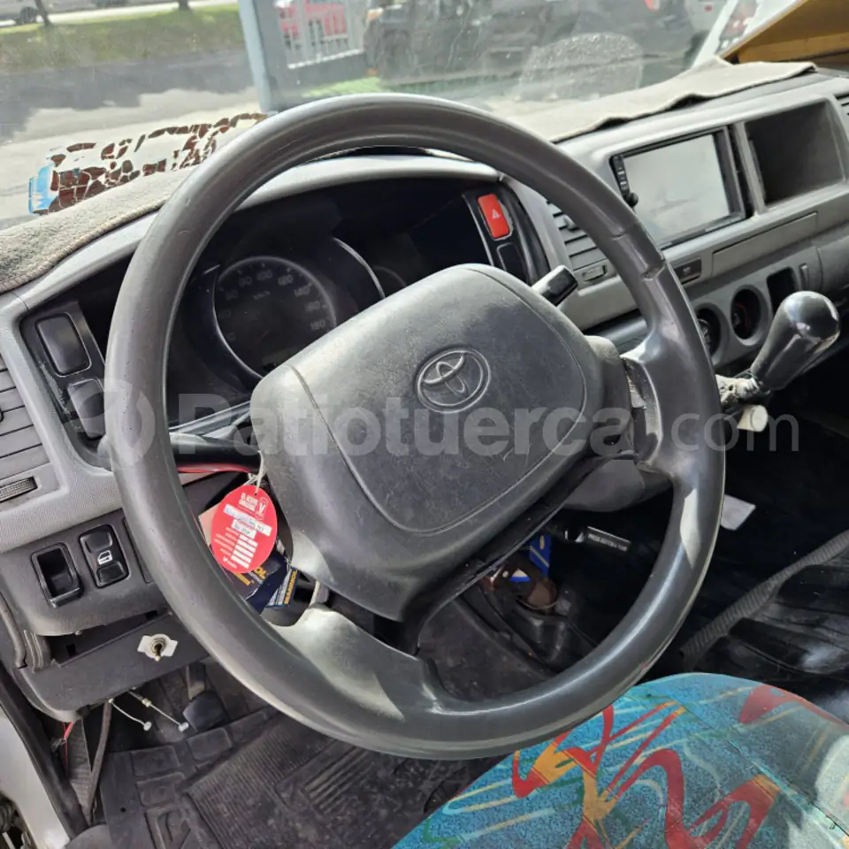 Foto 5 de Toyota BB HIACE DIESEL