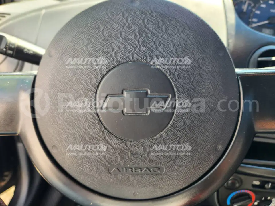 Foto 3 de Chevrolet spark Life LT