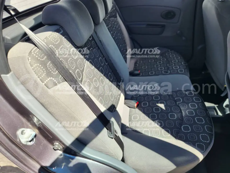 Foto 11 de Chevrolet spark Life LT