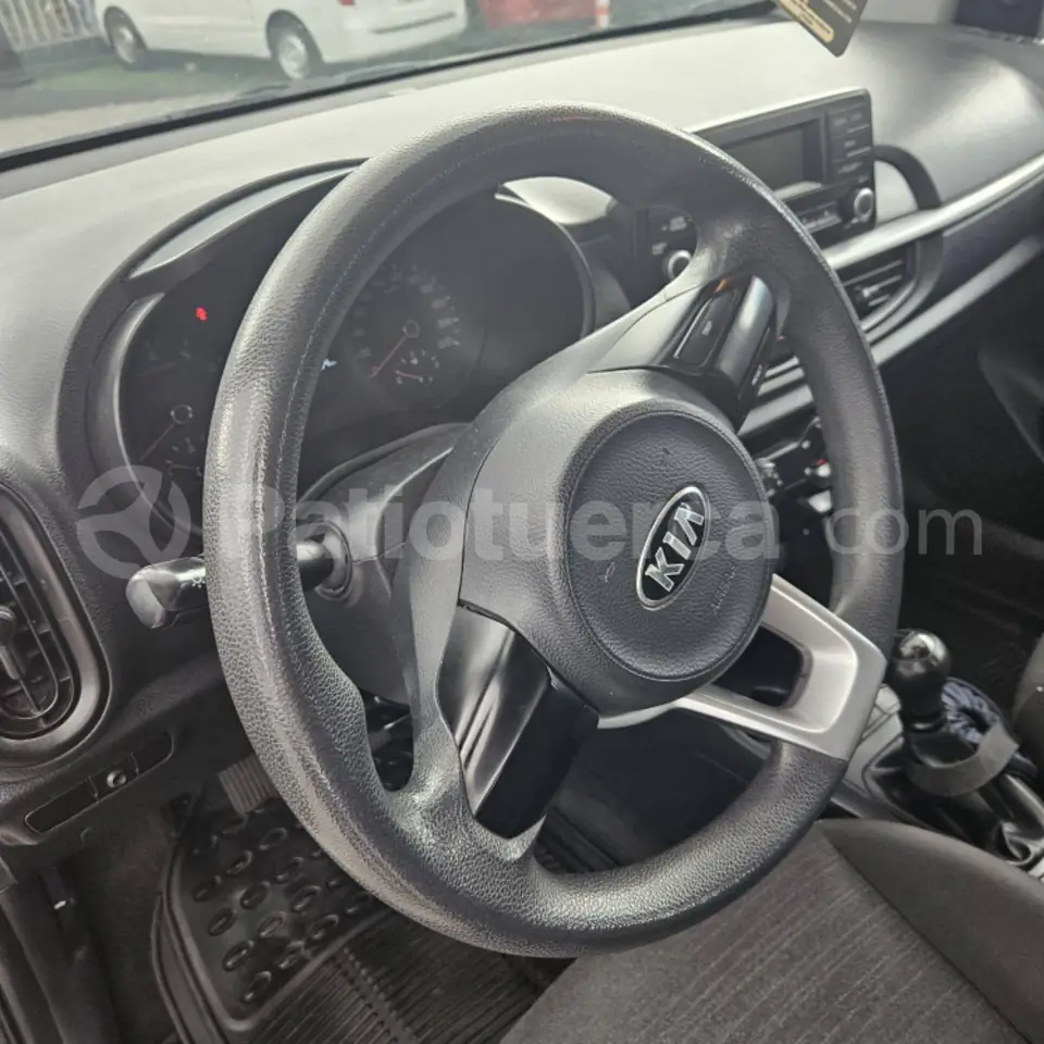 Foto 9 de Kia PICANTO LX