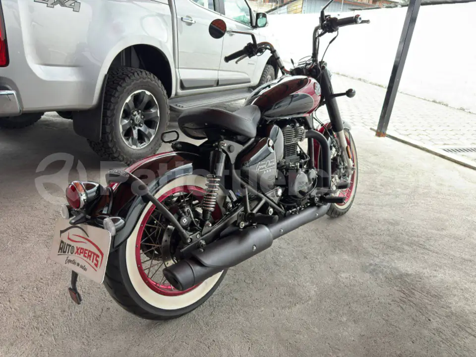 Foto 1 de Royal Enfield Clasic