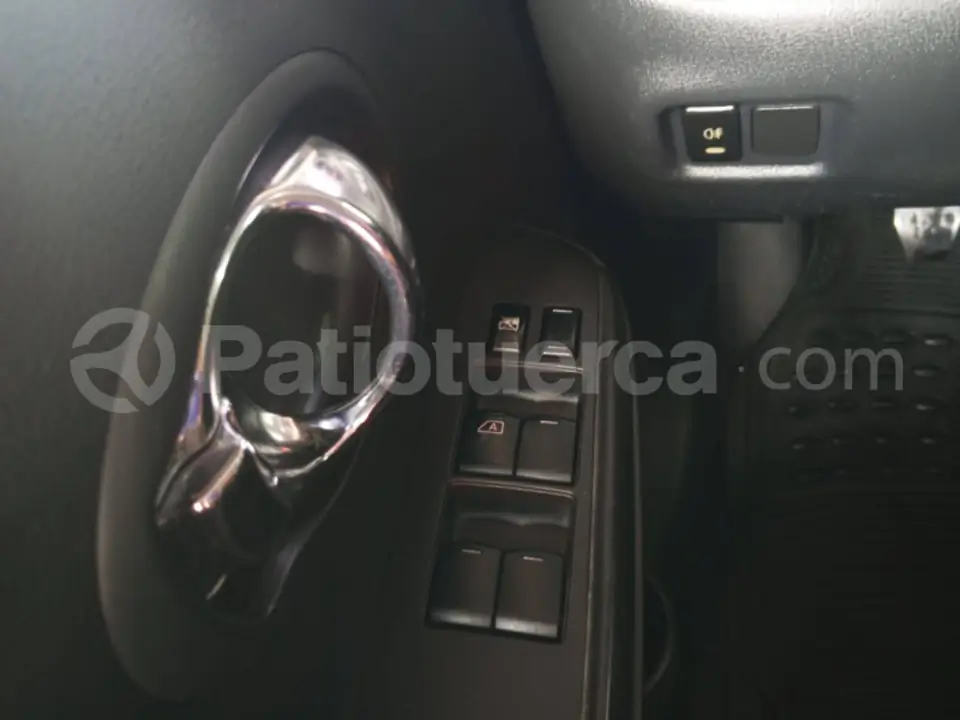 Foto 22 de Nissan Versa