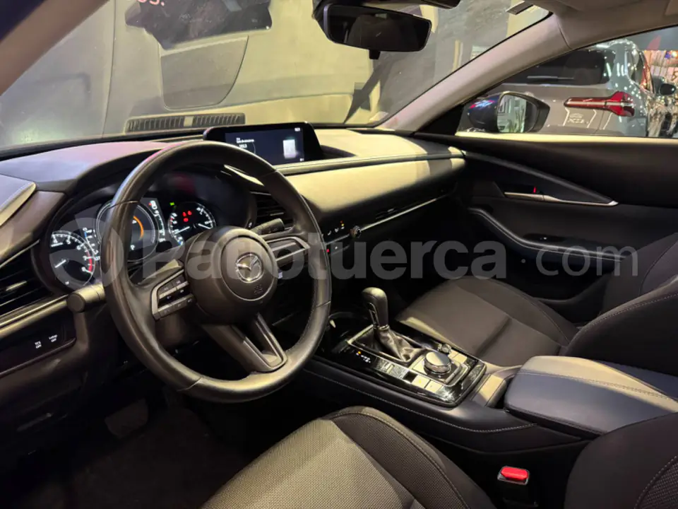 Foto 23 de Mazda CX-30 CORE