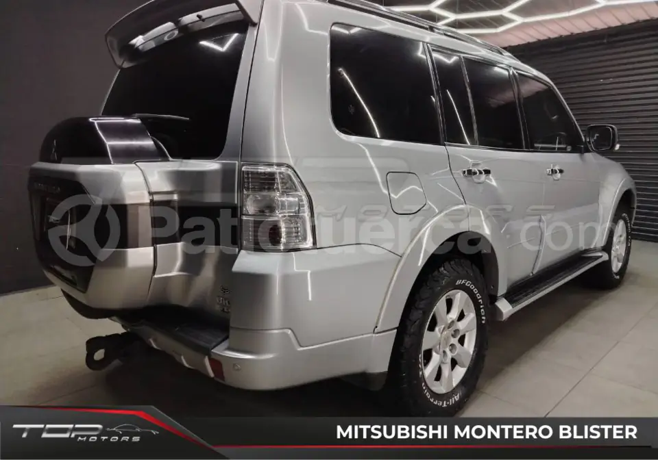 Foto 20 de Mitsubishi Montero Blister