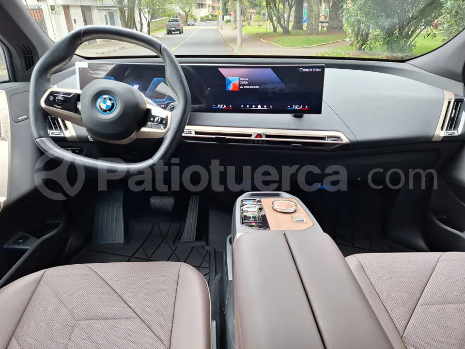 Foto 7 de BMW IX XDRIVE 40