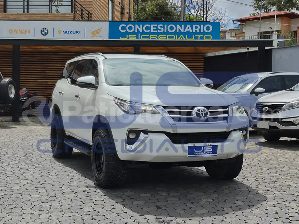 Foto 8 de Toyota New Fortuner