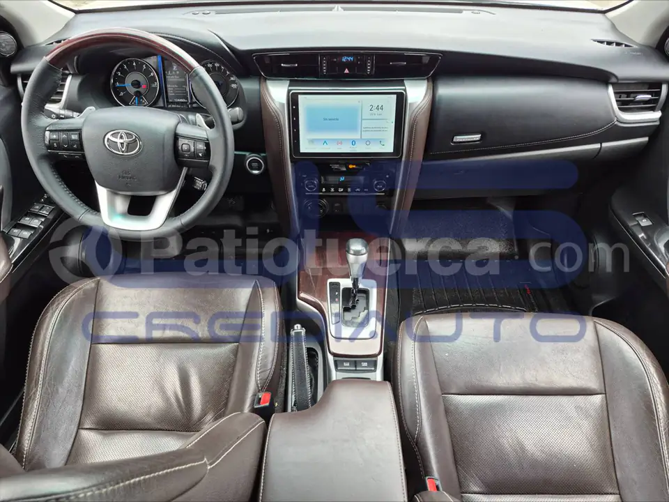 Foto 13 de Toyota New Fortuner