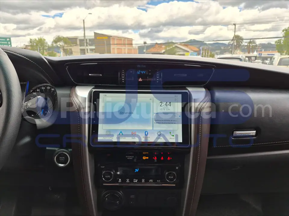 Foto 11 de Toyota Fortuner 4.0