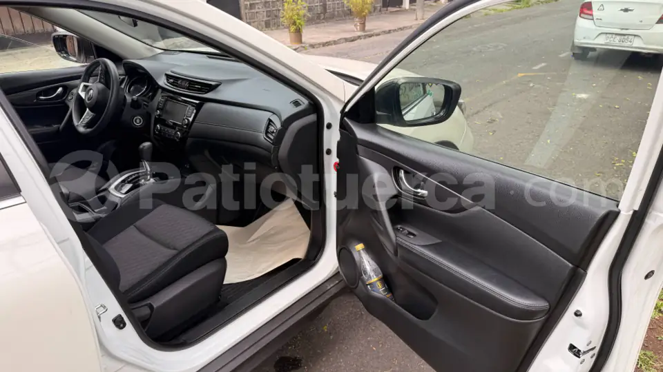 Foto 14 de Nissan X-Trail Sense 2 Row
