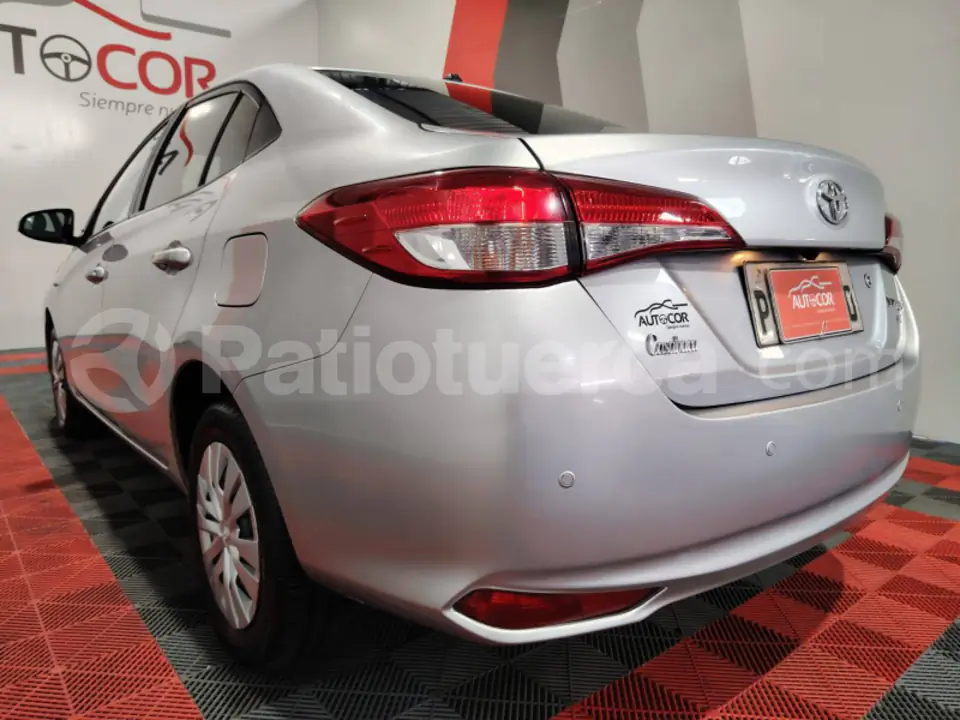Foto 6 de Toyota Yaris