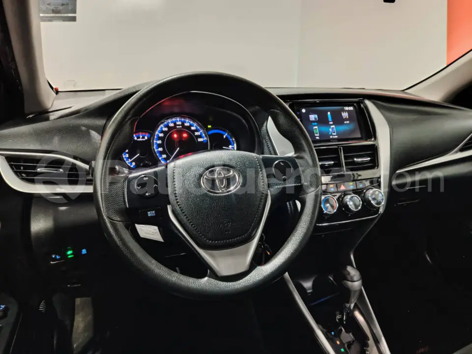 Foto 9 de Toyota Yaris
