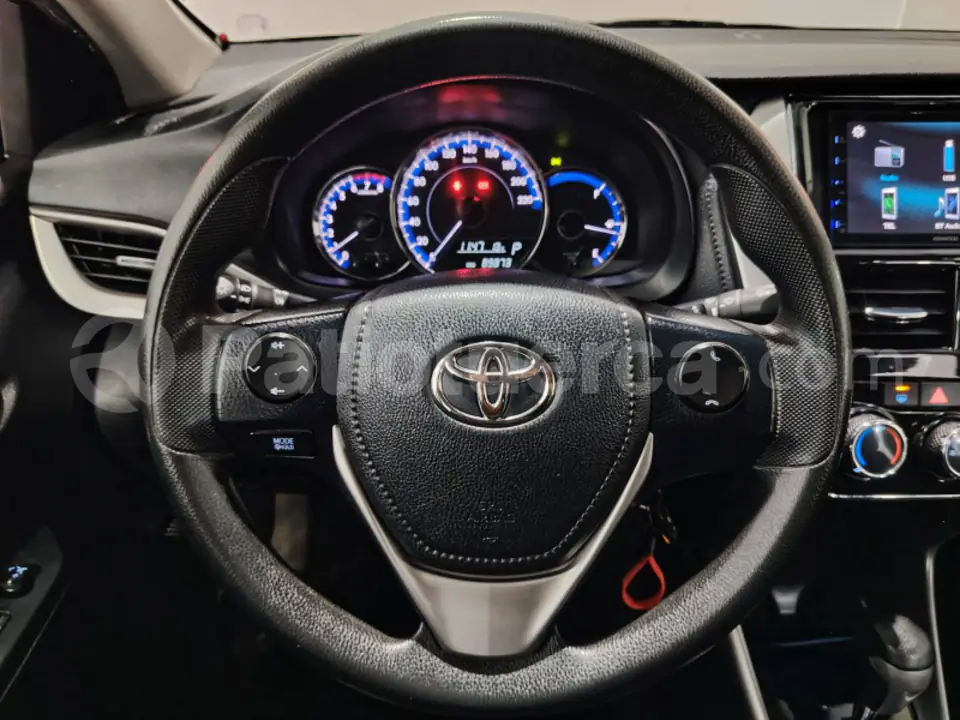 Foto 10 de Toyota Yaris