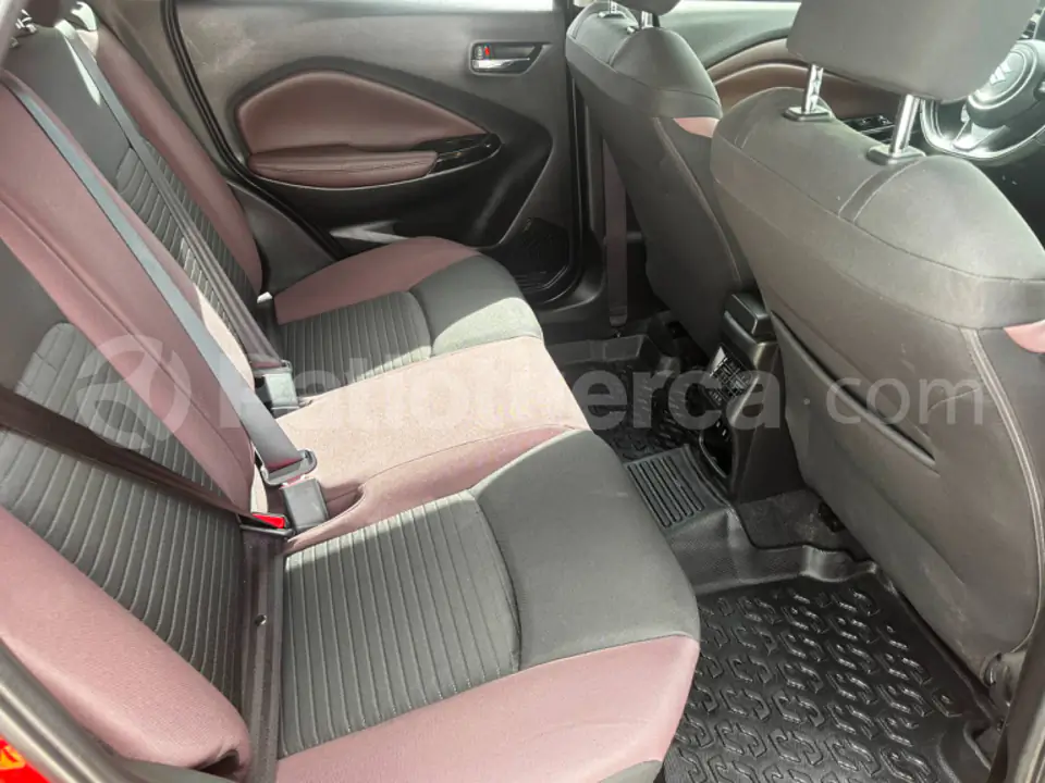 Foto 10 de Suzuki FRONX