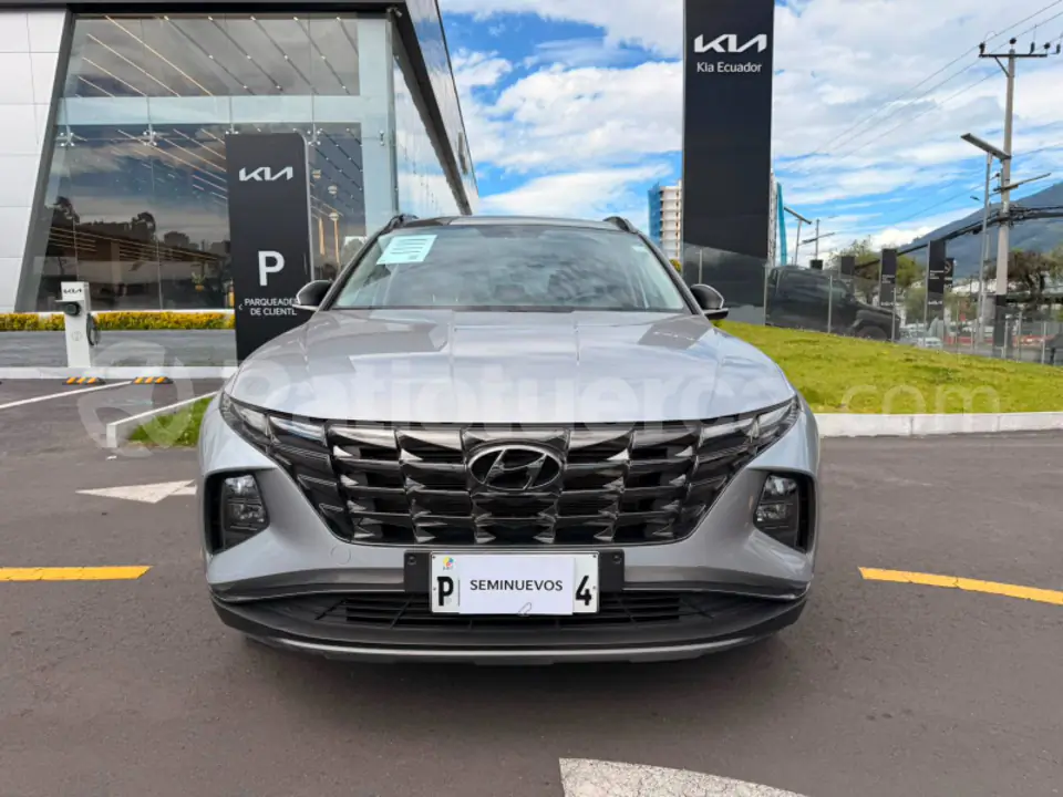 Foto 2 de Hyundai Tucson NX4E