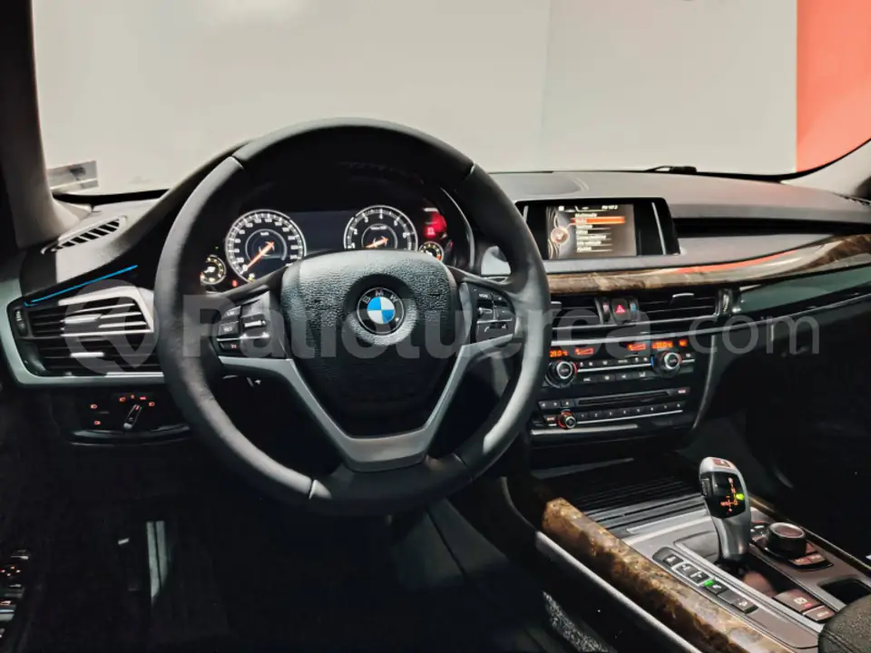 Foto 35 de BMW X5 xDrive35i