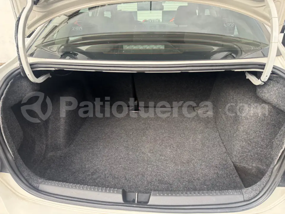 Foto 11 de Volkswagen Polo