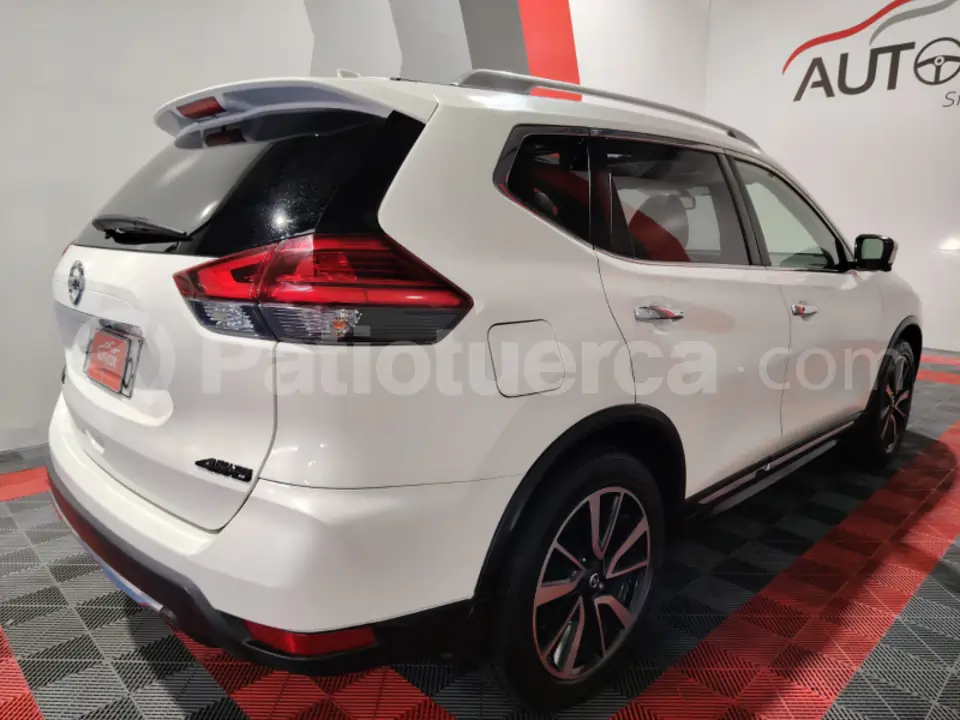 Foto 4 de Nissan XTRAIL EXCLUSIVE