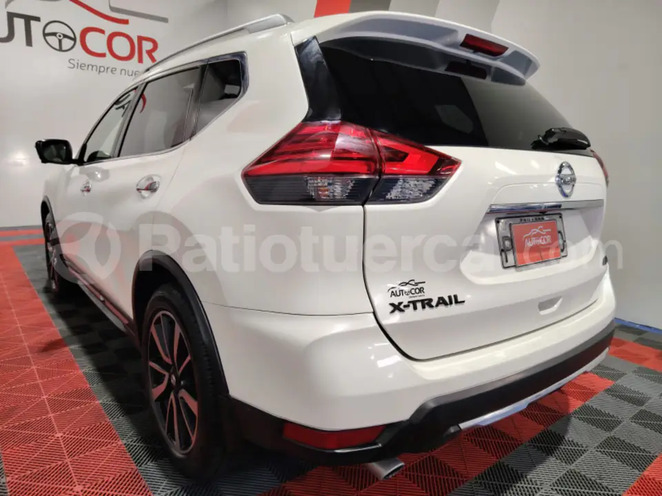 Foto 5 de Nissan XTRAIL EXCLUSIVE
