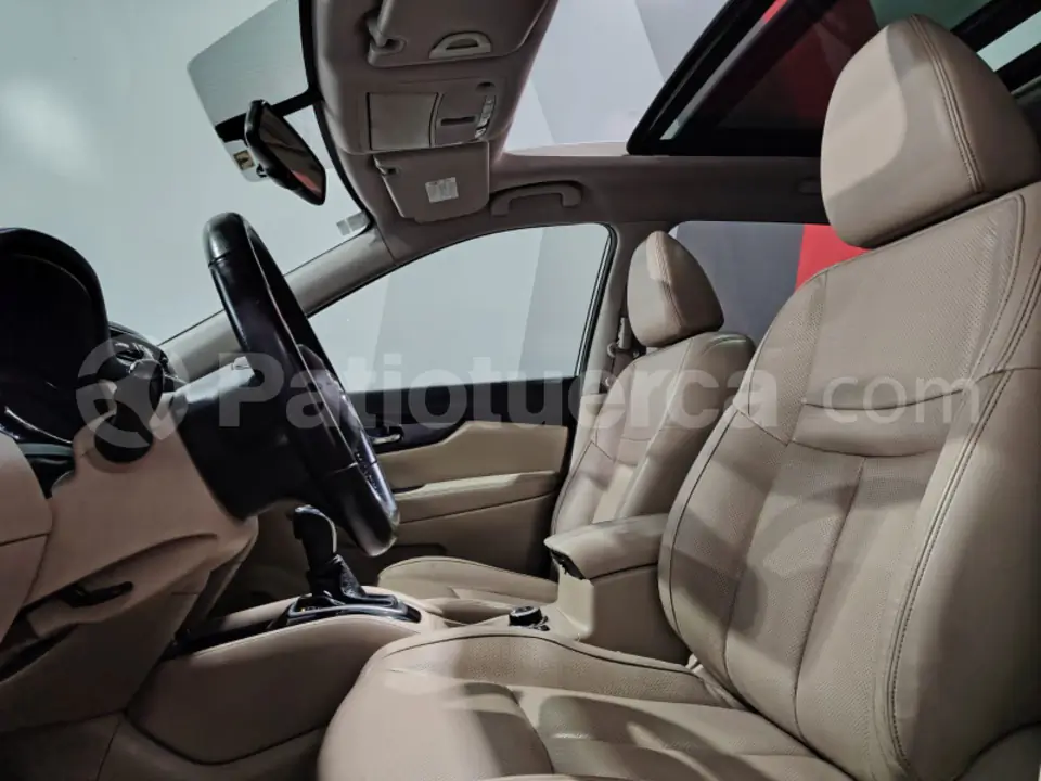 Foto 7 de Nissan XTRAIL EXCLUSIVE