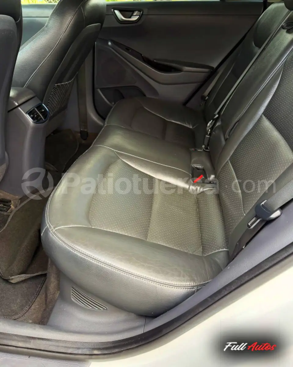 Foto 10 de Hyundai Ioniq Limited