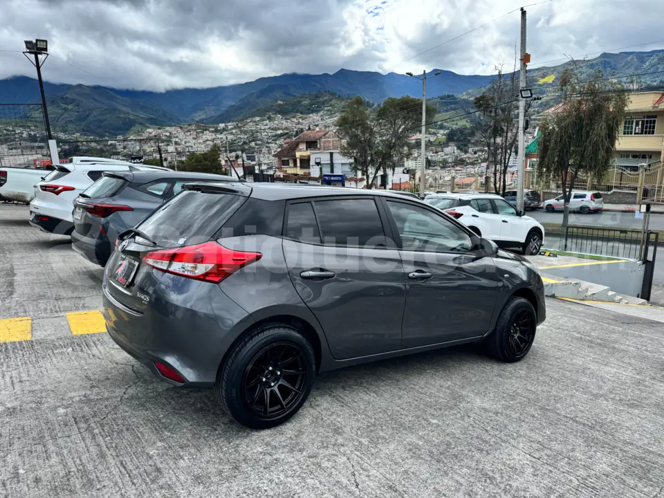 Foto 5 de Toyota Yaris HB