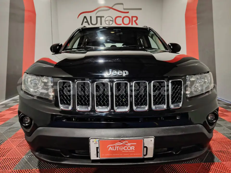 Foto 3 de Jeep Compass Sport