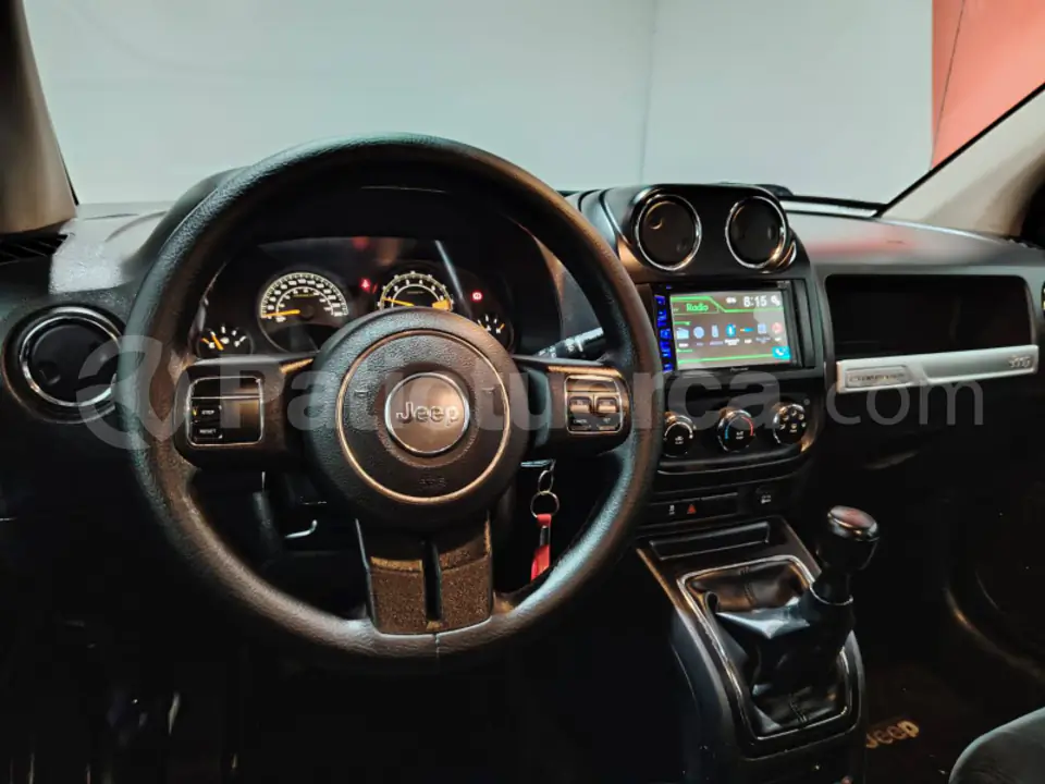 Foto 17 de Jeep Compass Sport