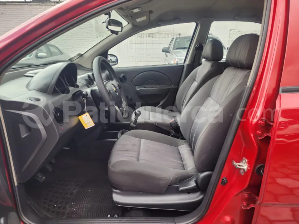 Foto 6 de Chevrolet Aveo Family