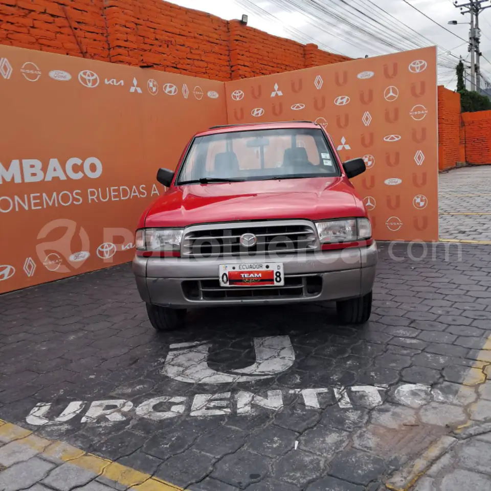 Foto 1 de Mazda B2200 CS