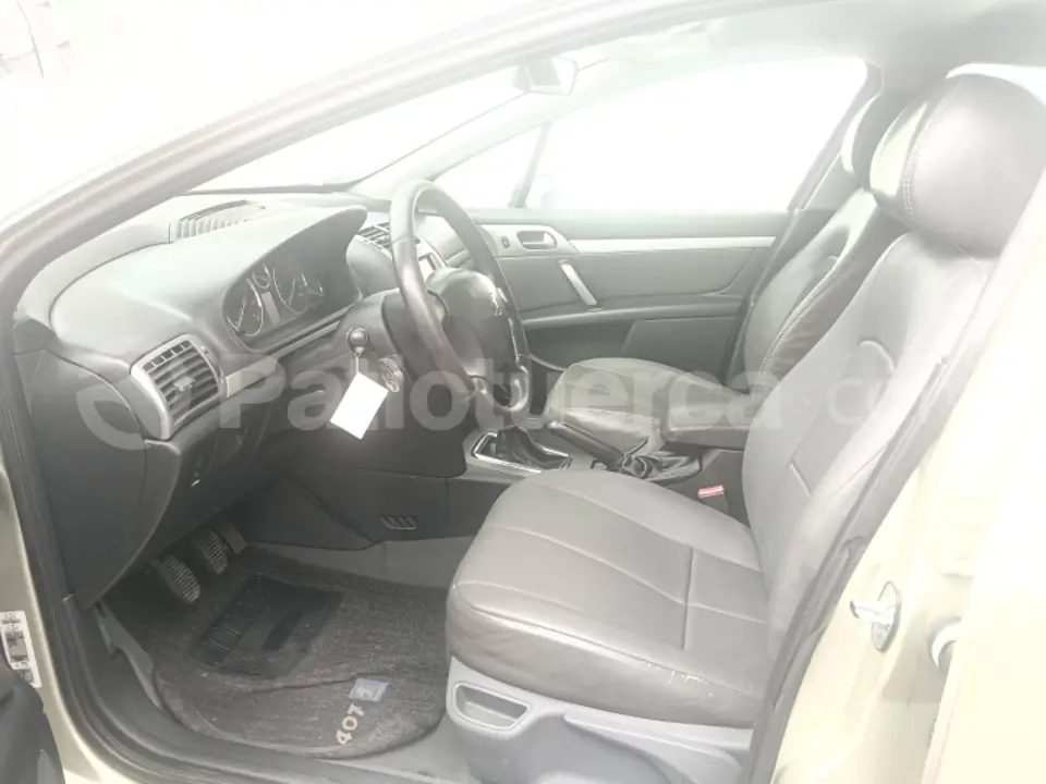 Foto 3 de Peugeot Berlina 407