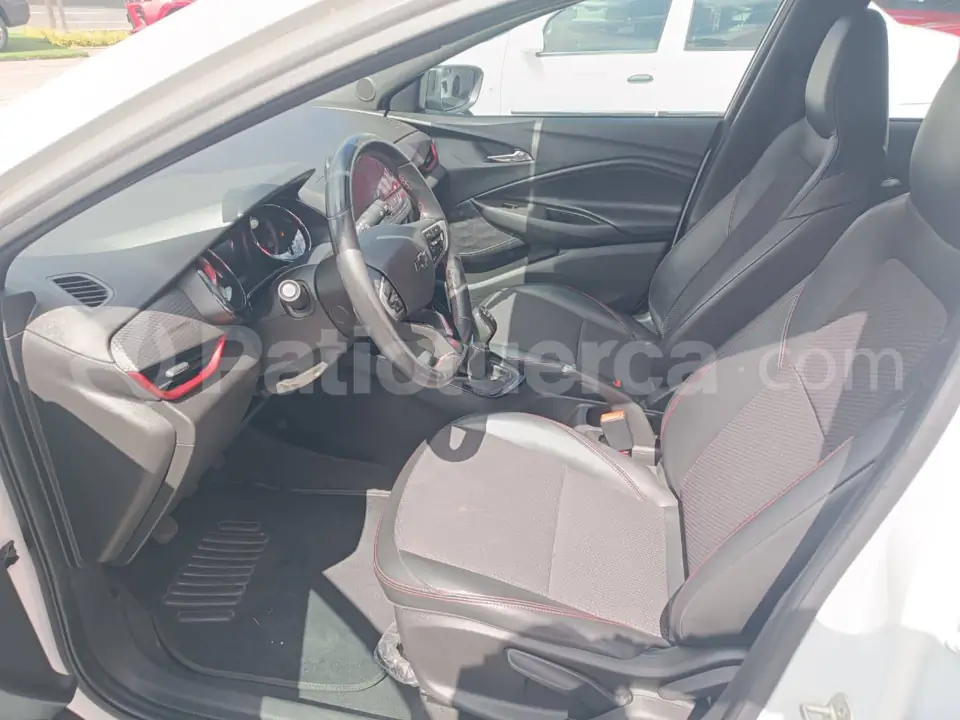 Foto 8 de Chevrolet ONIX RS