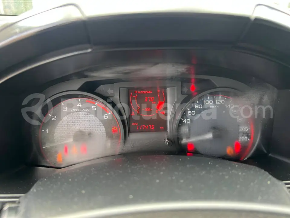 Foto 11 de Chevrolet D-MAX CRDI 2.5 CD 4X2 TM DIESEL
