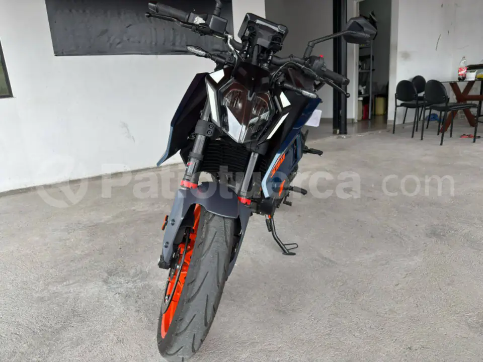 Foto 2 de KTM Duke 390